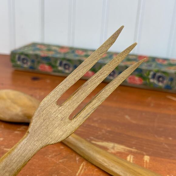 Vtg Hand Painted Wood Spoon and Fork Serving Set Hibiscus Flowers Made in Japan - Picture 6 of 10